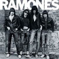 ラモーンズの名前を冠した通り、「Ramones Way」がバンドゆかりのNYに設けられることに
