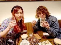 JAPAN５月号の「爆飲会」は、GLIM SPANKYが飲んでます！！