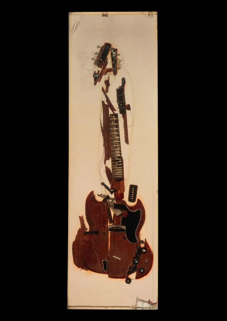 ジミー・ペイジもサプライズで登場！ ロックの歴史を鳴らしたアイコニックなギターなど130点以上豪華展示。“Play It Loud”がメトロポリタン美術館で開始。 - The Metropolitan Museum of Art